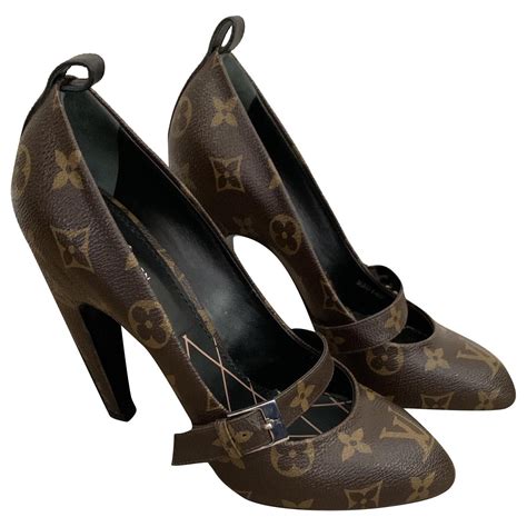 how much is a pair of louis vuitton heels|Louis Vuitton shoes women heels.